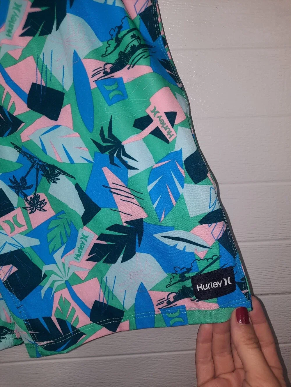 NwT Hurley Multicolor Leaf Print Boys Board Shorts